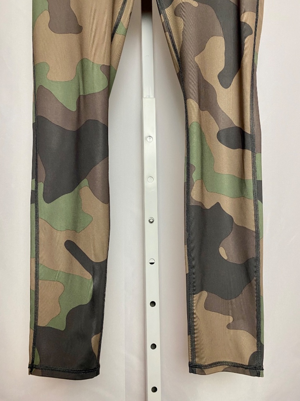 Columbia Sportswear Womenʻs Lodge Woodland Camouflage Full Length Leggings Large - Picture 4 of 6